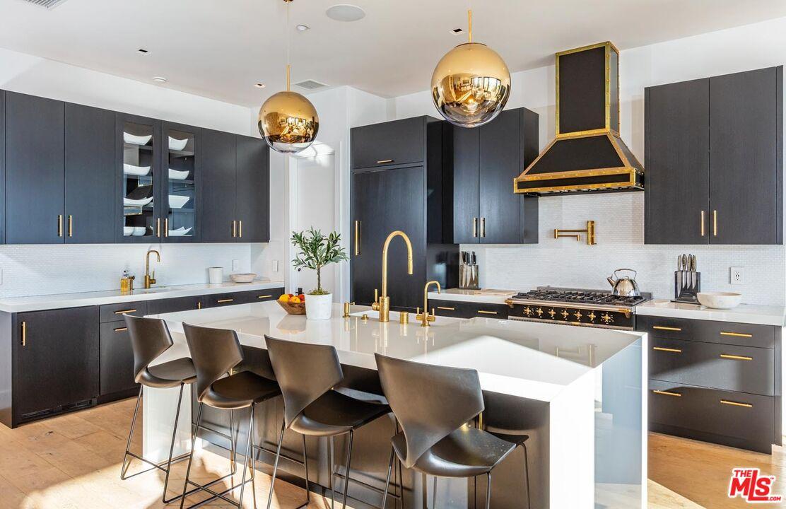 31652 BROAD BEACH RD