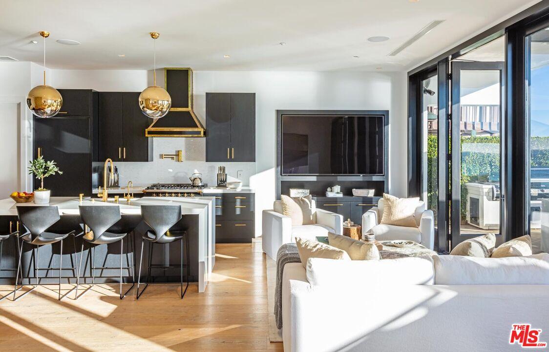 31652 BROAD BEACH RD