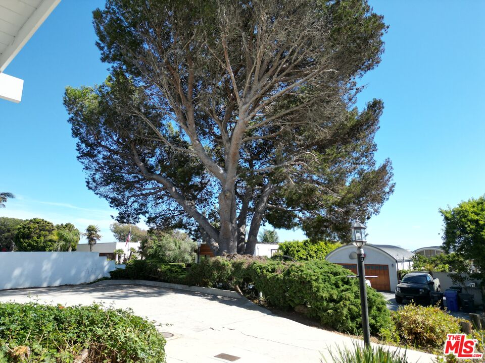 31617 Broad Beach Rd